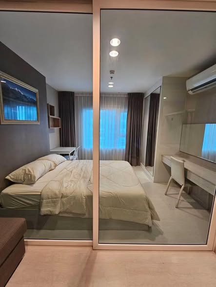 bedroom and room interior of Aspire Erawan Tower B