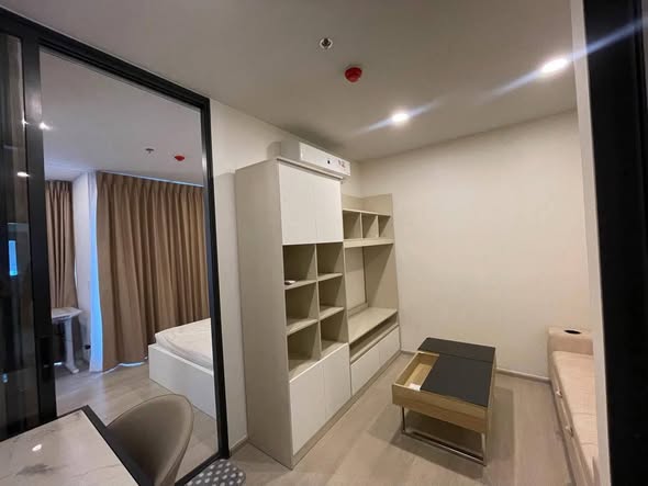 bedroom and room interior of Aspire Onnut Station