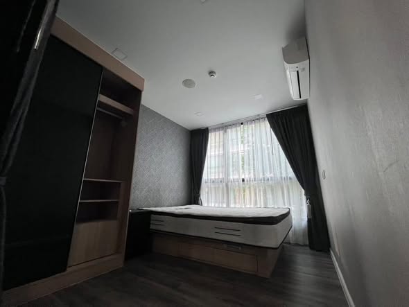 bedroom of Atmoz รัชดา-ห้วยขวาง คอนโด