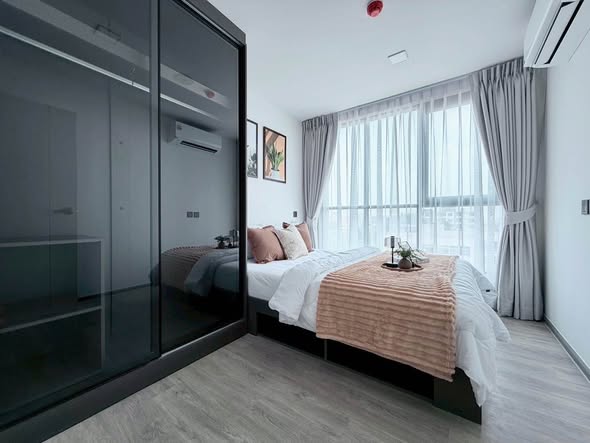 bedroom and room interior of Atmoz Palacio Ladprao Wanghin | แอทโมซ พาลาซิโอ ลาดพร้าว วังหิน