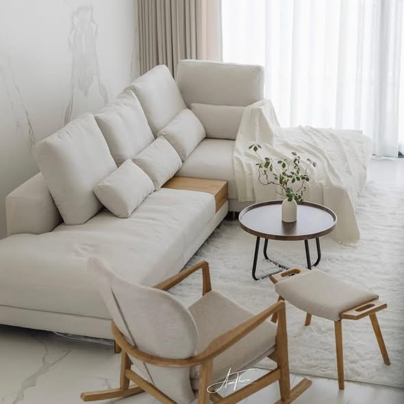 living room of BAAN Ekkamai 家
