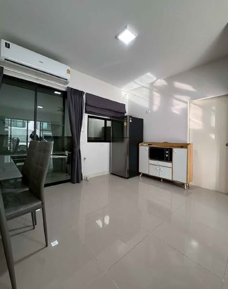 Baan Klang Muang Phaholyothin-Ramintra