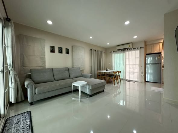 living room of Baan Klang Muang Rama 9