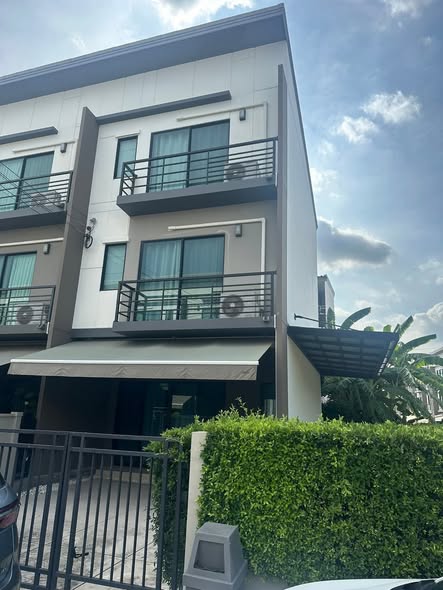 บ้านกลางเมืองศรีนครินทร์-อ่อนนุช | Baan Klang Muang Srinakarin-Onnut