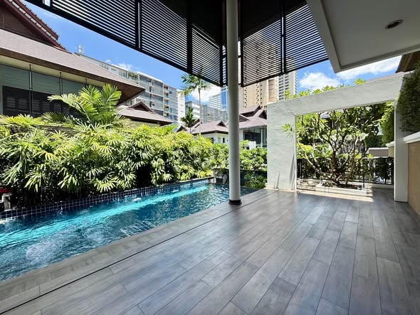 Baan Sukhumvit 18