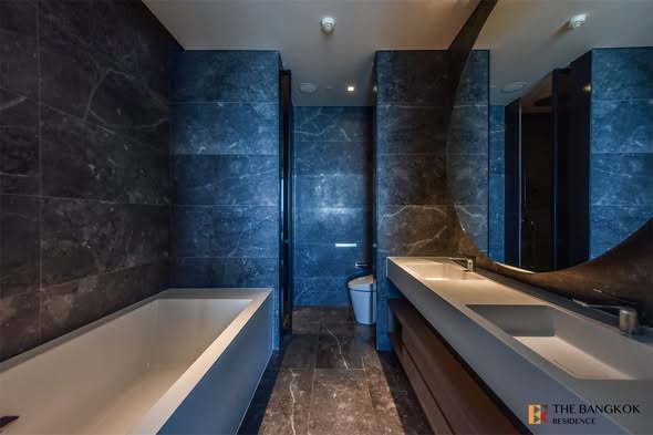 bathroom of Banyan Tree Residences Riverside Bangkok บันยัน ทรี เรสซิเดนซ์ ริเวอร์ไซด์ กรุงเทพ