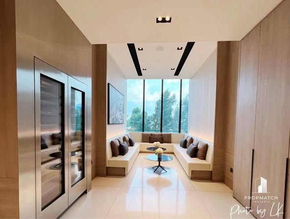 living room and room interior of Banyan Tree Residences Riverside Bangkok บันยัน ทรี เรสซิเดนซ์ ริเวอร์ไซด์ กรุงเทพ