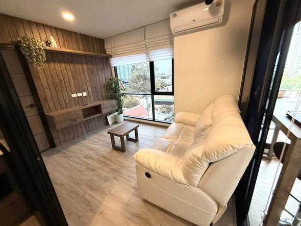 bedroom and living room of Beat Bangwa Interchange