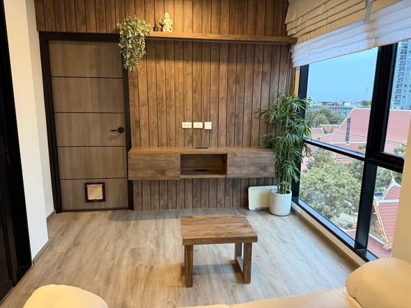 living room and room interior of Beat Bangwa Interchange