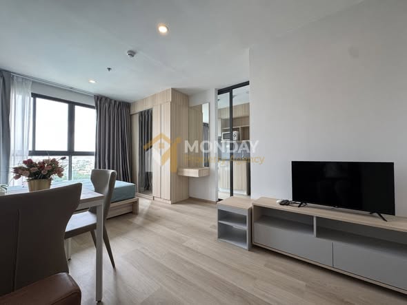 bedroom and living room of ซอย ไอดีโอ โอทู