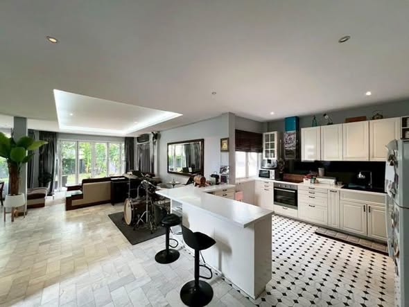 kitchen of Bless Town Sukhumvit 50