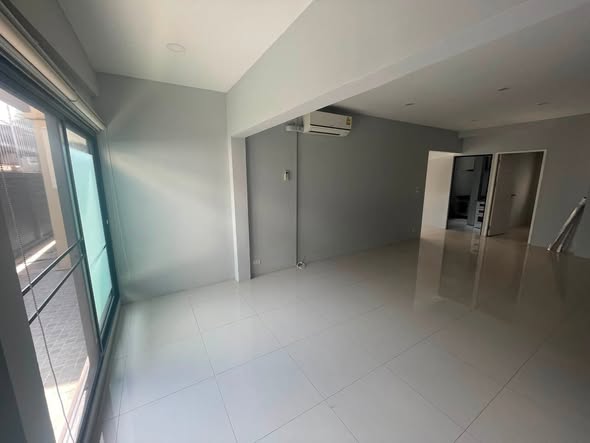 Casa Presto House Wongwan-Pinklao | Q House