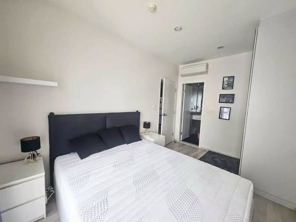 bedroom of Centric Huai Khwang Station