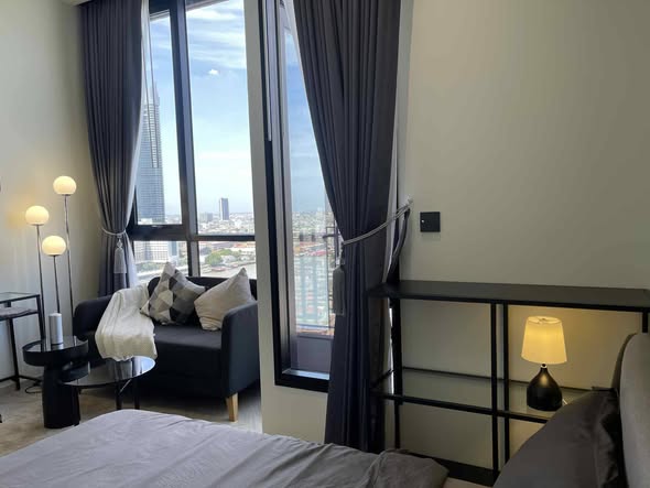 bedroom of Chapter Charoennakhon–Riverside