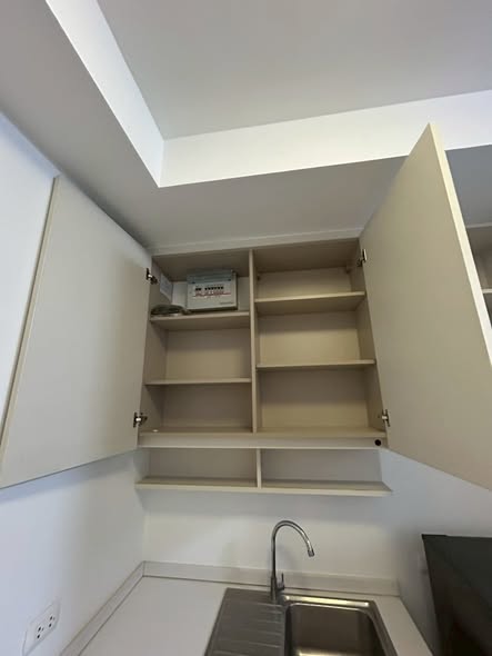 bathroom of Chapter One Eco Ratchada-HuaiKhwang