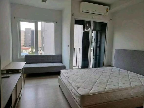 bedroom of Chapter One Eco Ratchada-HuaiKhwang