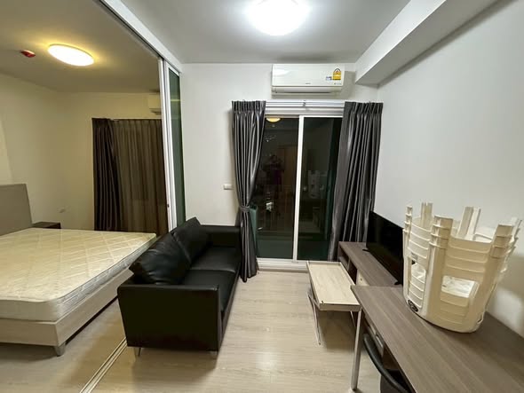 bedroom of Chapter One Eco Ratchada-HuaiKhwang