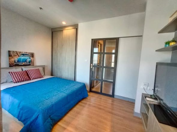 bedroom and room interior of Chapter One Midtown Lat Phrao 24