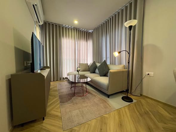 living room and bedroom of CHAPTER THONGLOR 25