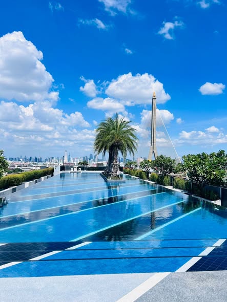 pool of Chateau In Town Rama 8.