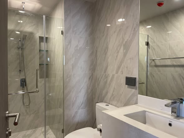 room interior and bathroom of Coco Parc