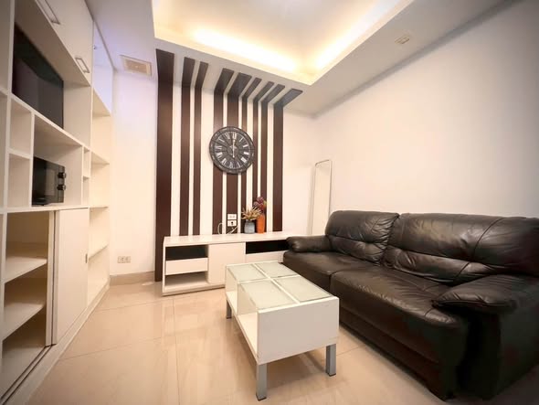 living room and bedroom of Condo D RATCHADA