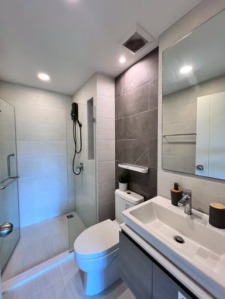 bathroom of CONDO THE CUBE LOFT NAUNCHAN