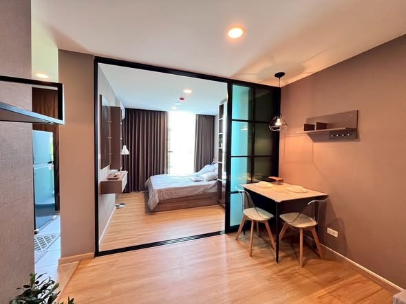 bedroom and room interior of CONDO THE CUBE LOFT NAUNCHAN