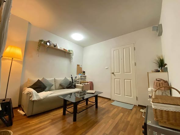 living room of Condo U @ Huamak Station, building A