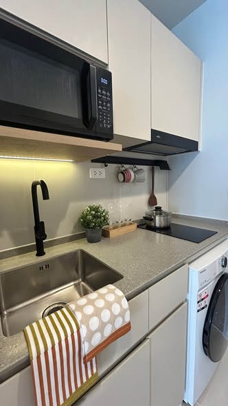 bathroom and kitchen of Culture Thonglor