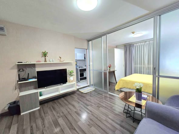 living room and bedroom of D Vieng Santitham