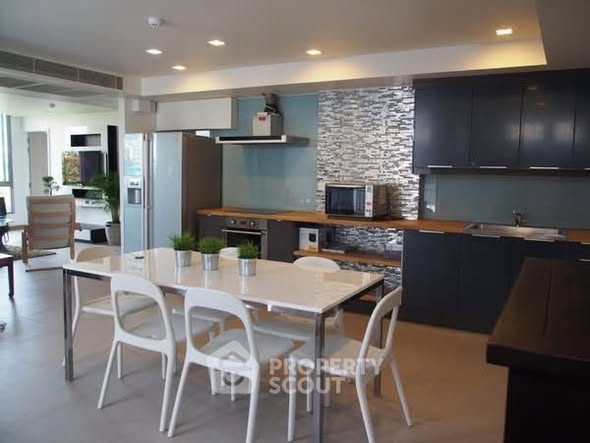 kitchen of Downtown49