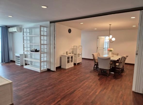 room interior of DS Towers1