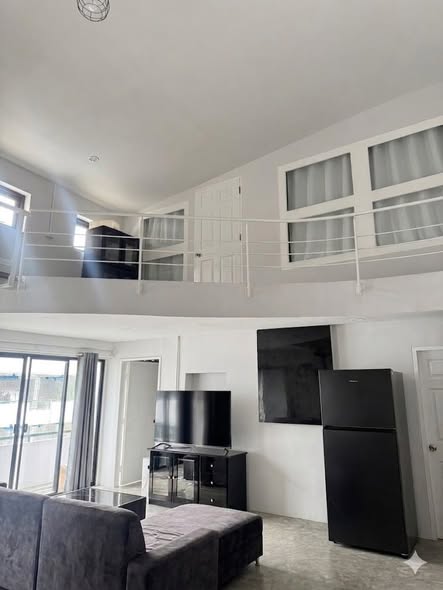 Eastwood Park Condominium