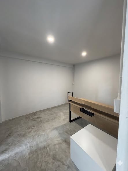 Eastwood Park Condominium