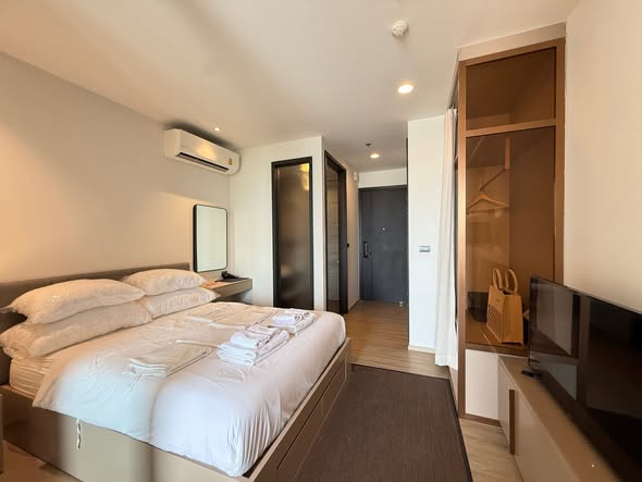 bedroom of Edge Central Pattaya