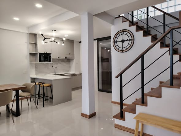 EKKAMAI22 – RARE HOME
