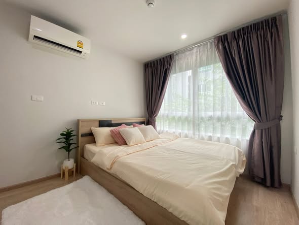 bedroom of Elio Del Moss Phaholyothin