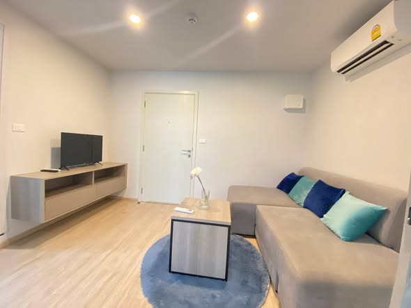 bedroom and living room of Elio Del Moss Phaholyothin