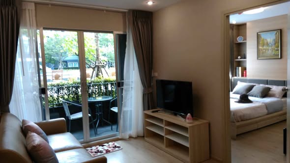 living room and bedroom of Elio Del Ray