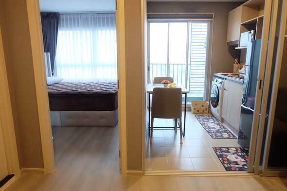 bedroom of Elio Sathorn-Wutthakat