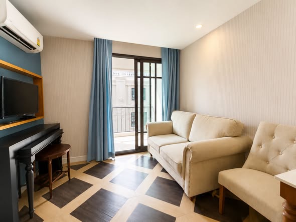 bedroom and living room of Espana Condo Resort Pattaya