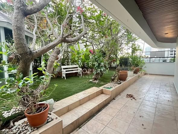 Family Apartment Surawong