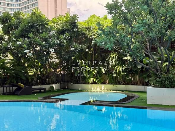 Family Apartment Surawong
