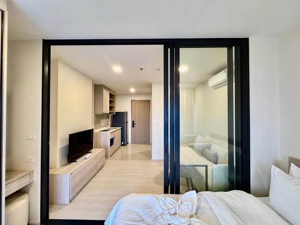 bedroom and room interior of FLO by Sansiri
