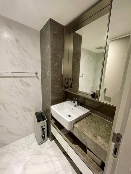 bathroom of Fynn Asoke