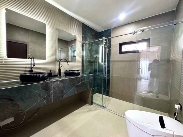 bathroom of Green Lung Pool Villas