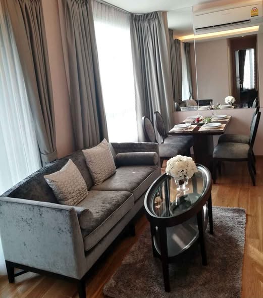 living room and bedroom of H Sukhumvit 43 Condominium