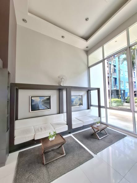 living room of Happy Condo Don Mueang The Terminal
