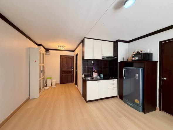 Hillside Condo 3